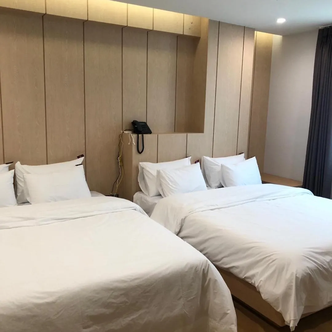 Sand Stay Wando 2*,  Korsel